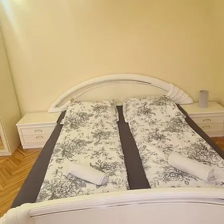 Vendégház Dávid *